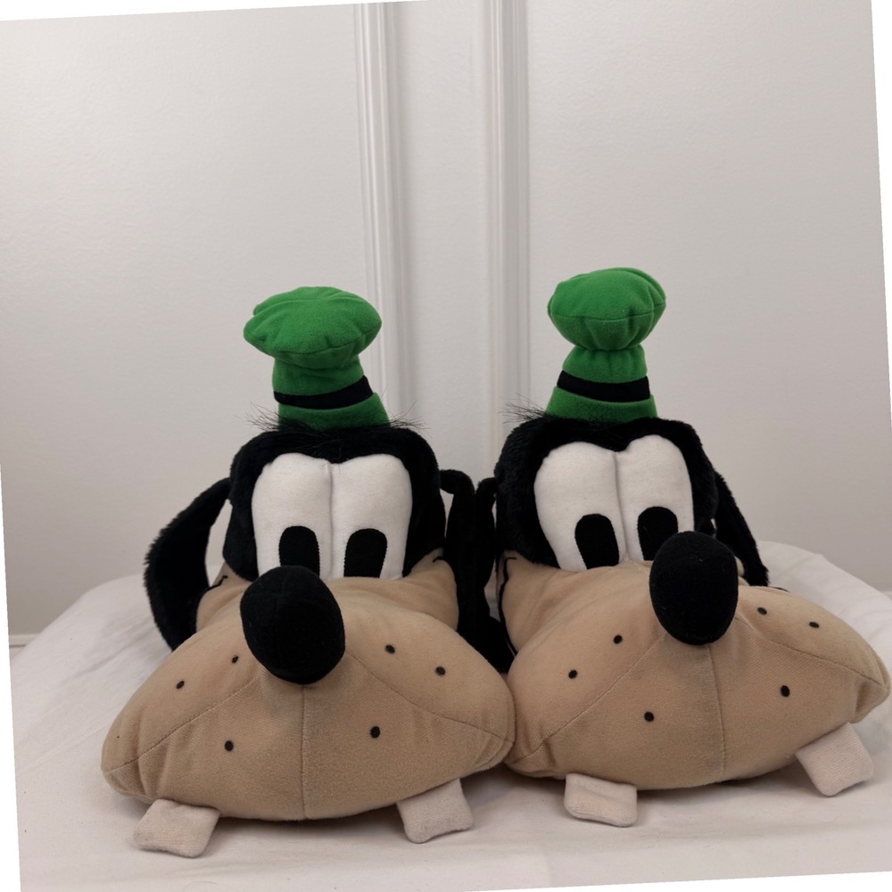 RARE‎ Vintage Disney Goofy Plush Slippers,  Green Hat Adult Size M (9/10)
